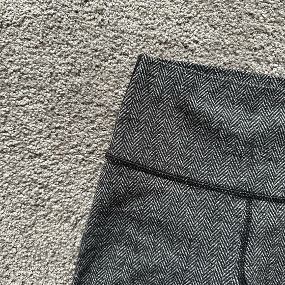 Lululemon Wunder Under High Rise Pants - Picture 2 of 7